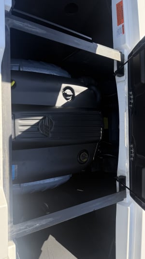 2024 Malibu 22 LSV Icon