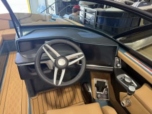 2026-mastercraft-xt24-130870-image12