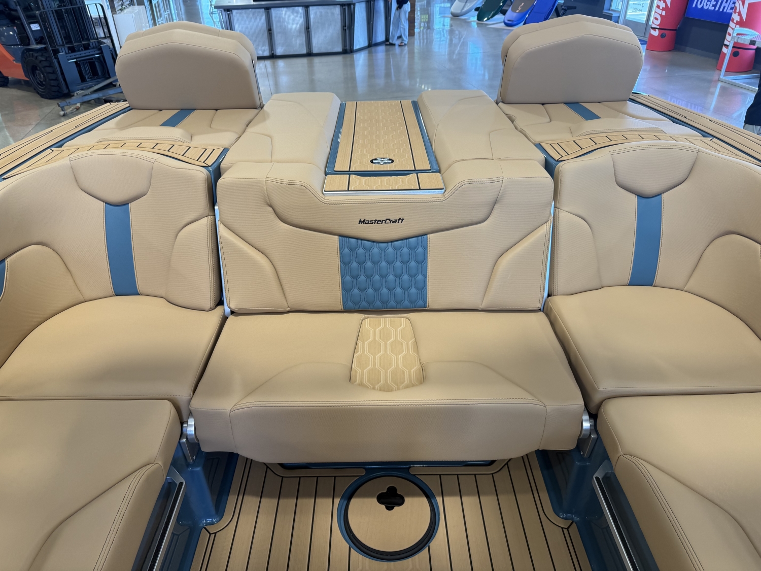2026 MasterCraft XT24