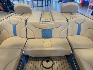 2026-mastercraft-xt24-130870-image17