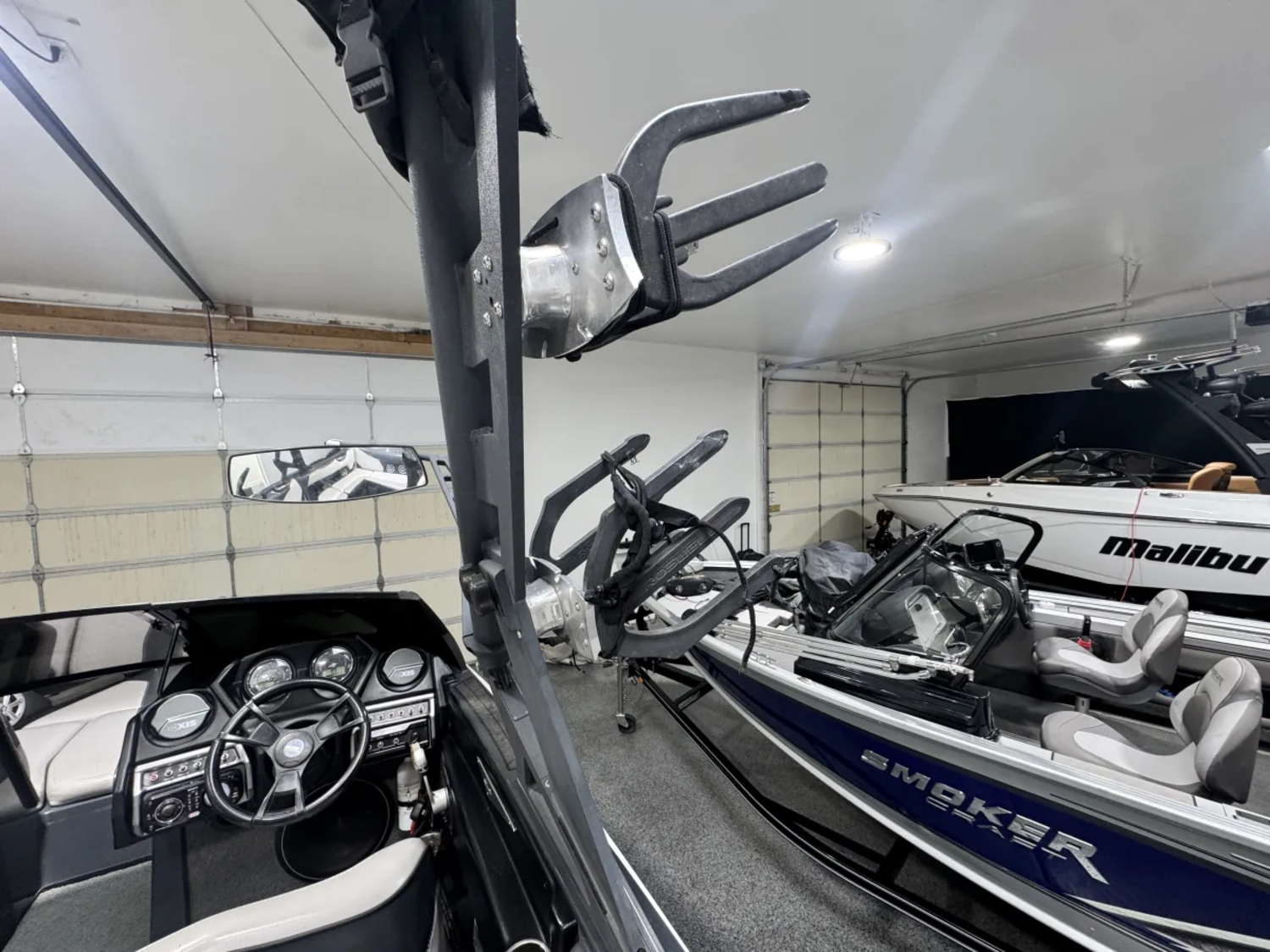 2015 Axis T22 Surf Gate Auto-Set Wedge Well equipped