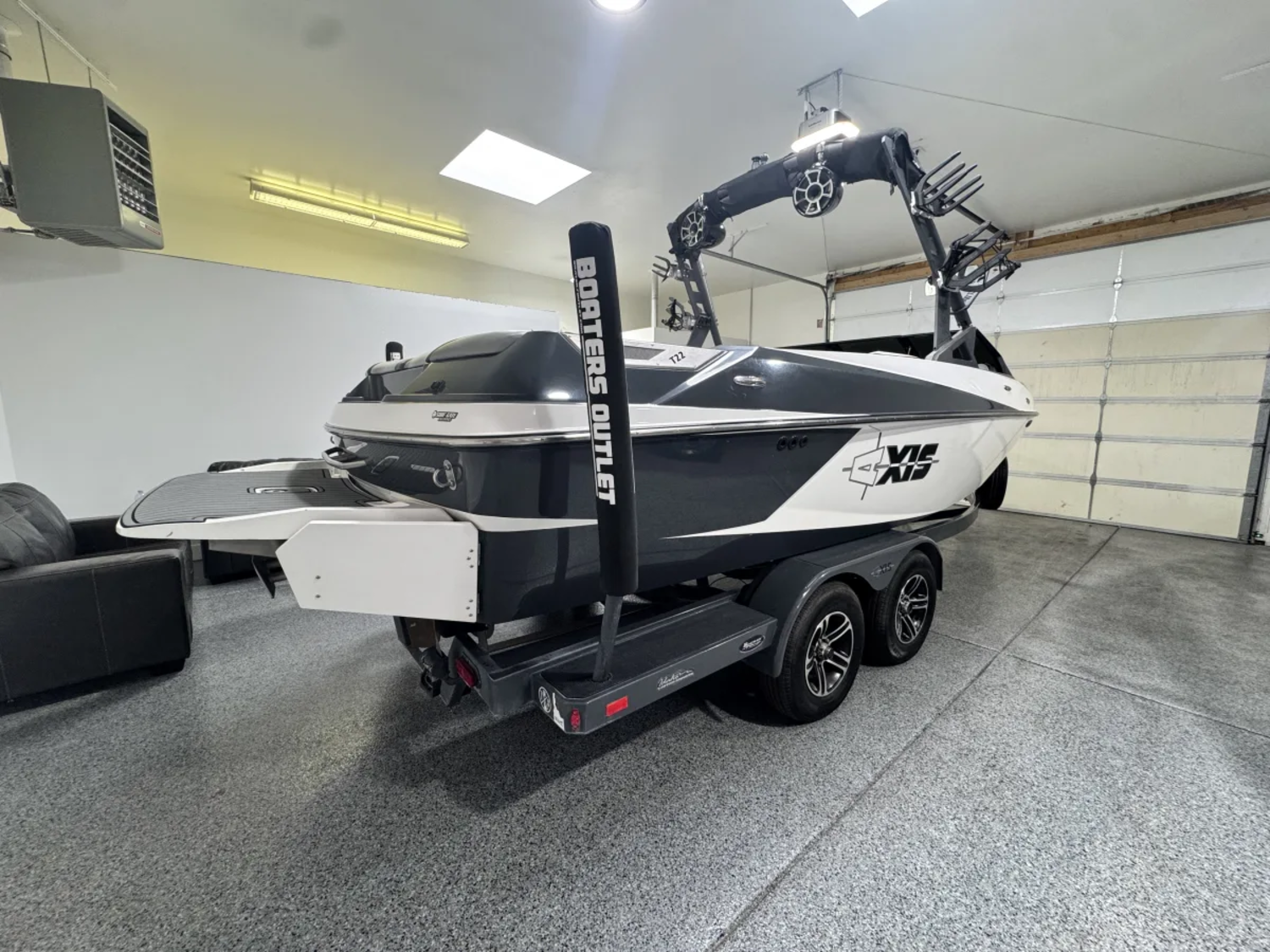 2015 Axis T22 Surf Gate Auto-Set Wedge Well equipped