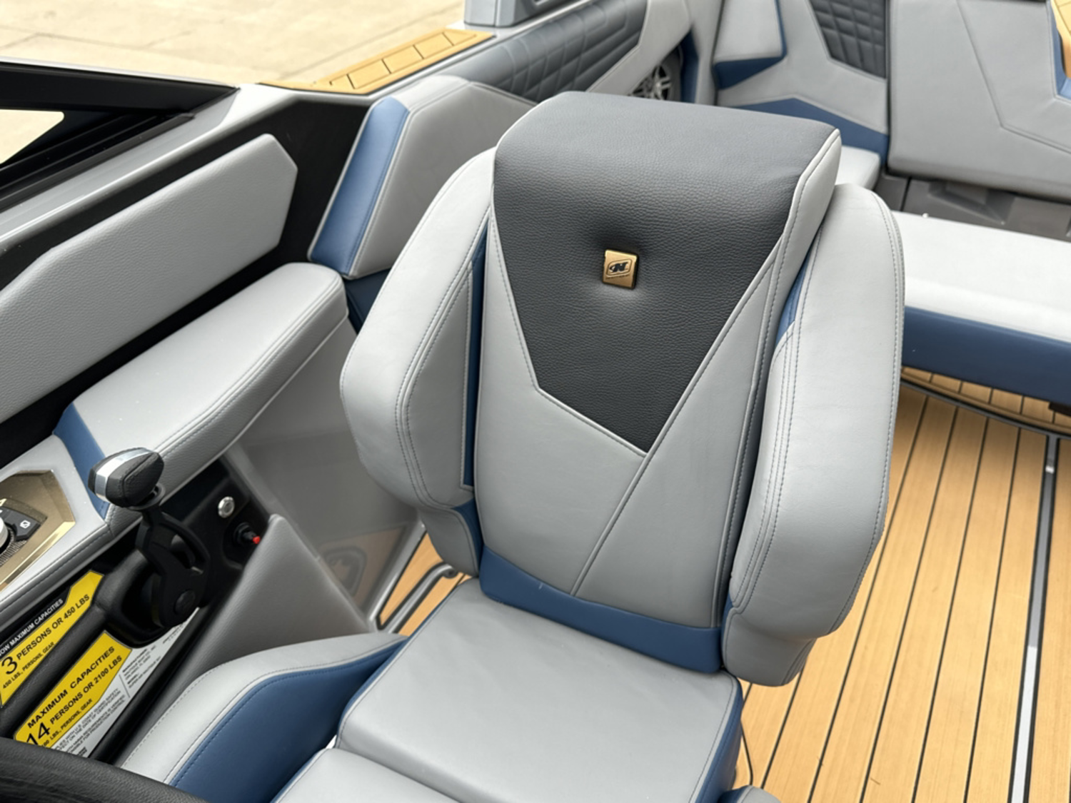 2024 Nautique S21