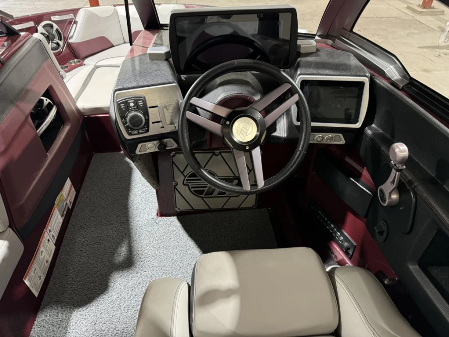 2018 Malibu Boats Wakesetter for sale in Fremont, Nebraska