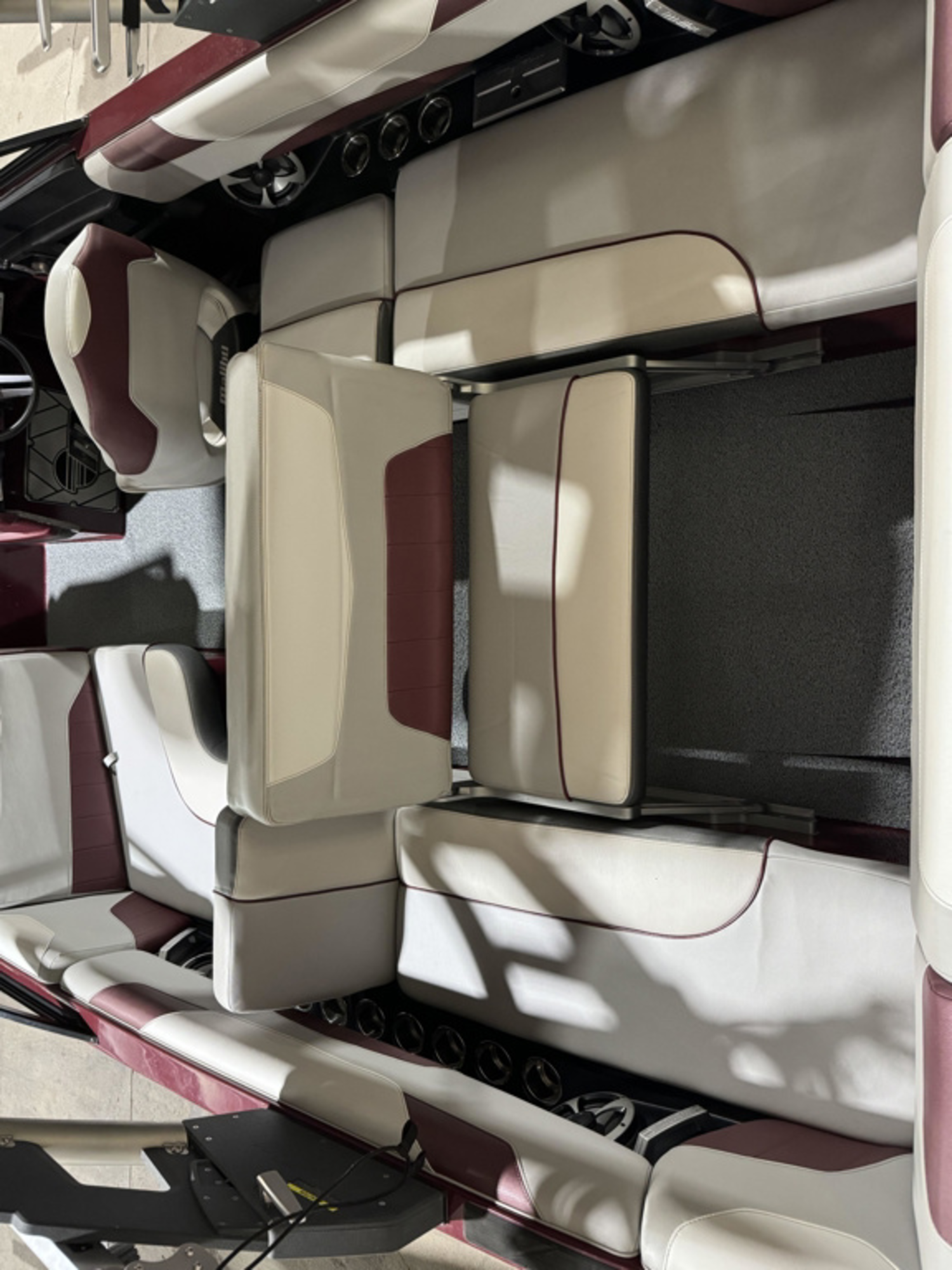 2018 Malibu Boats Wakesetter