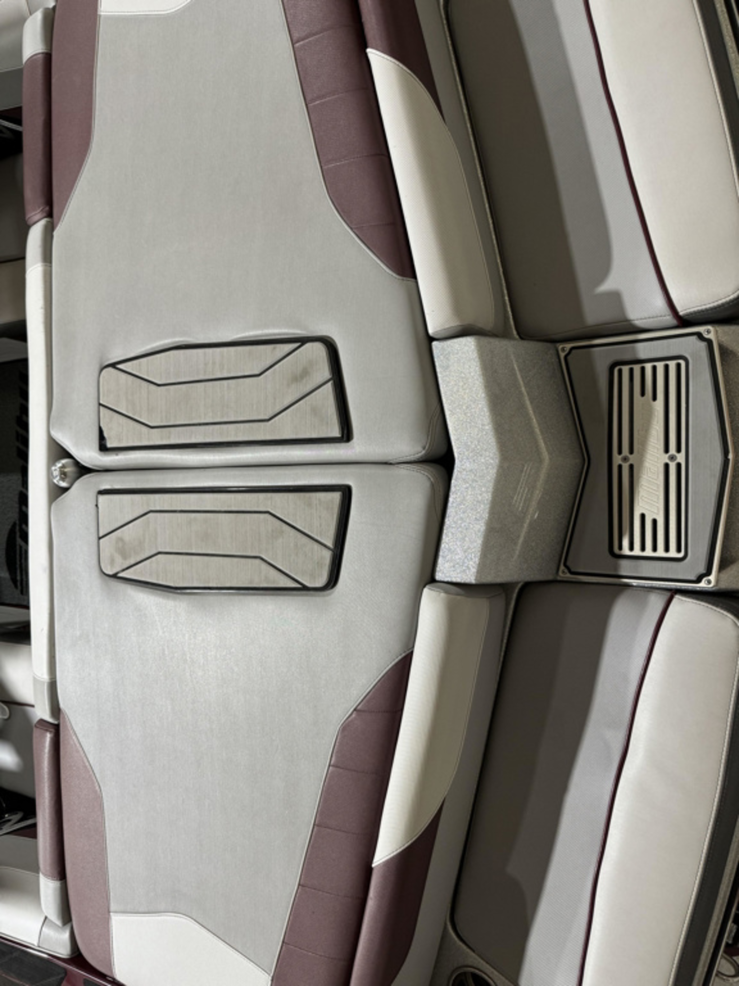 2018 Malibu Boats Wakesetter
