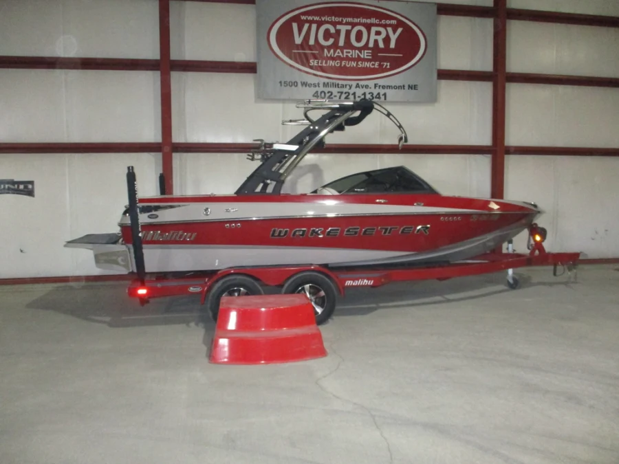 2014 Malibu Boats Wakesetter VTX for sale in Fremont, Nebraska