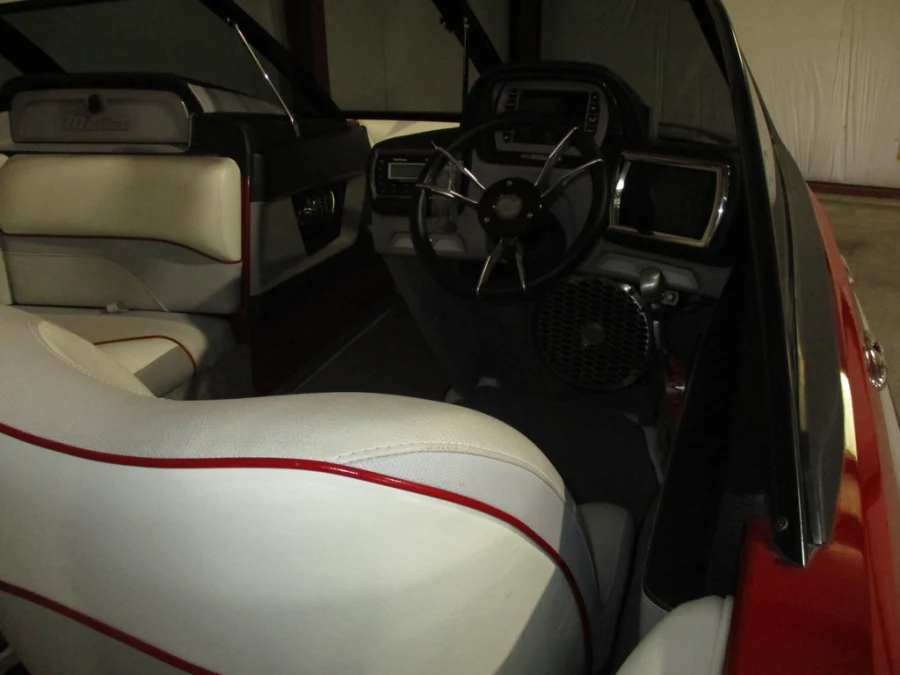 2014 Malibu Boats Wakesetter VTX for sale in Fremont, Nebraska