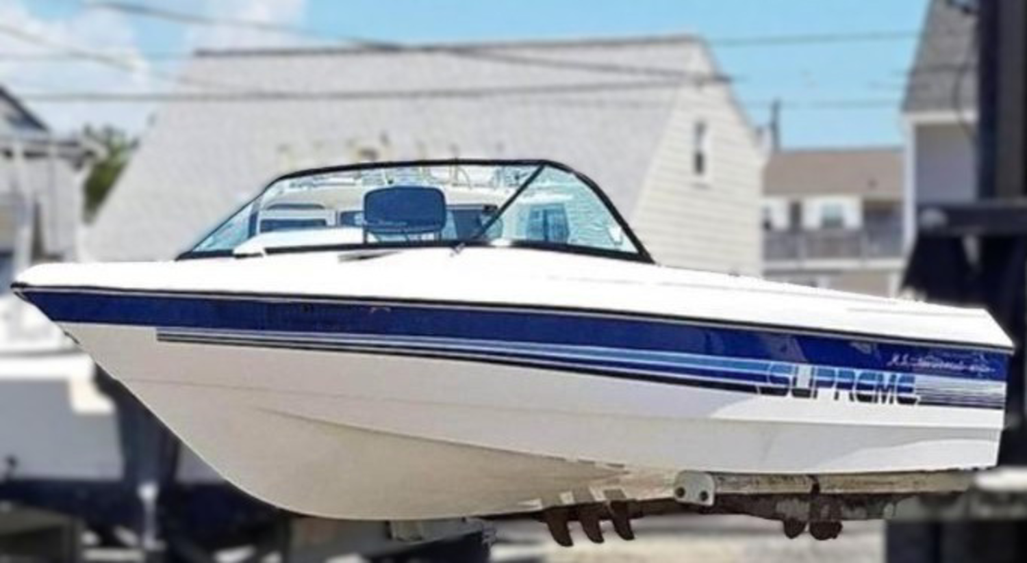 1991 Ski Supreme 19CS Competition Series Closed Bow