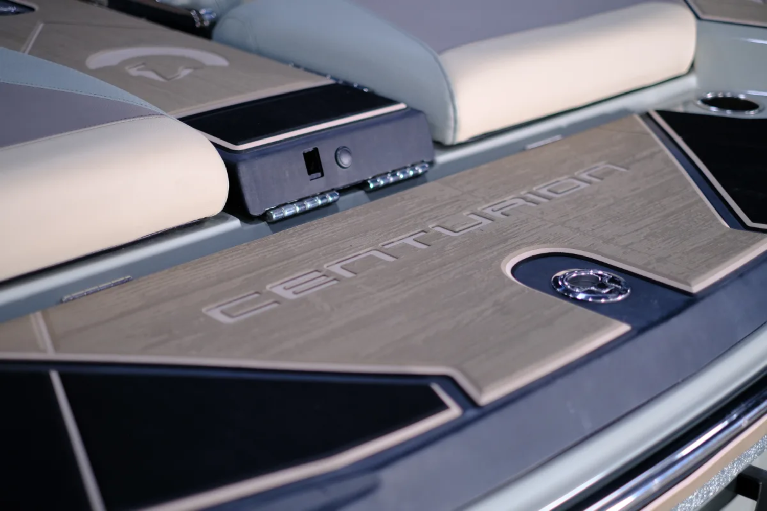 2022 Centurion Boats Ri230