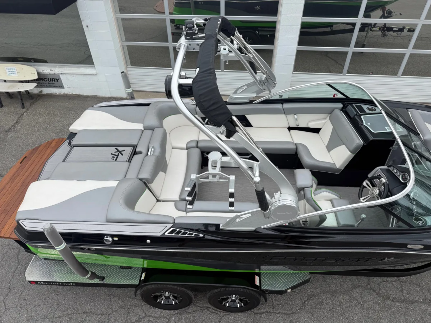 2017 23 MasterCraft XT23 Bowrider