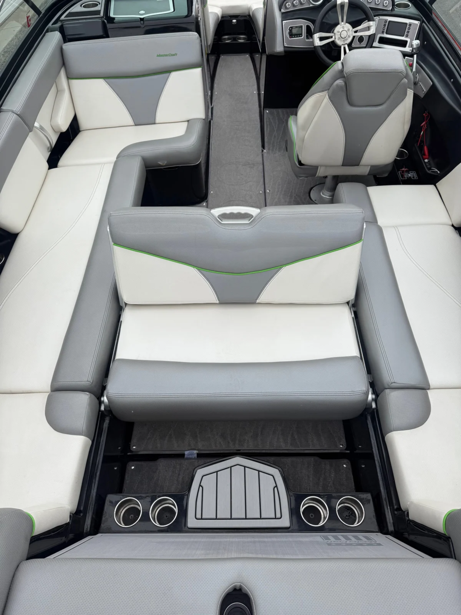 2017 23 MasterCraft XT23 Bowrider