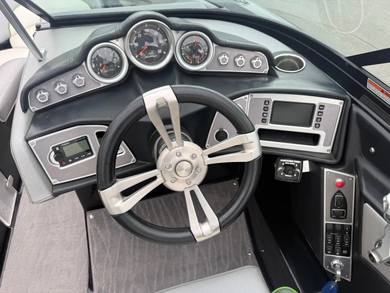 2017 23 MasterCraft XT23 Bowrider