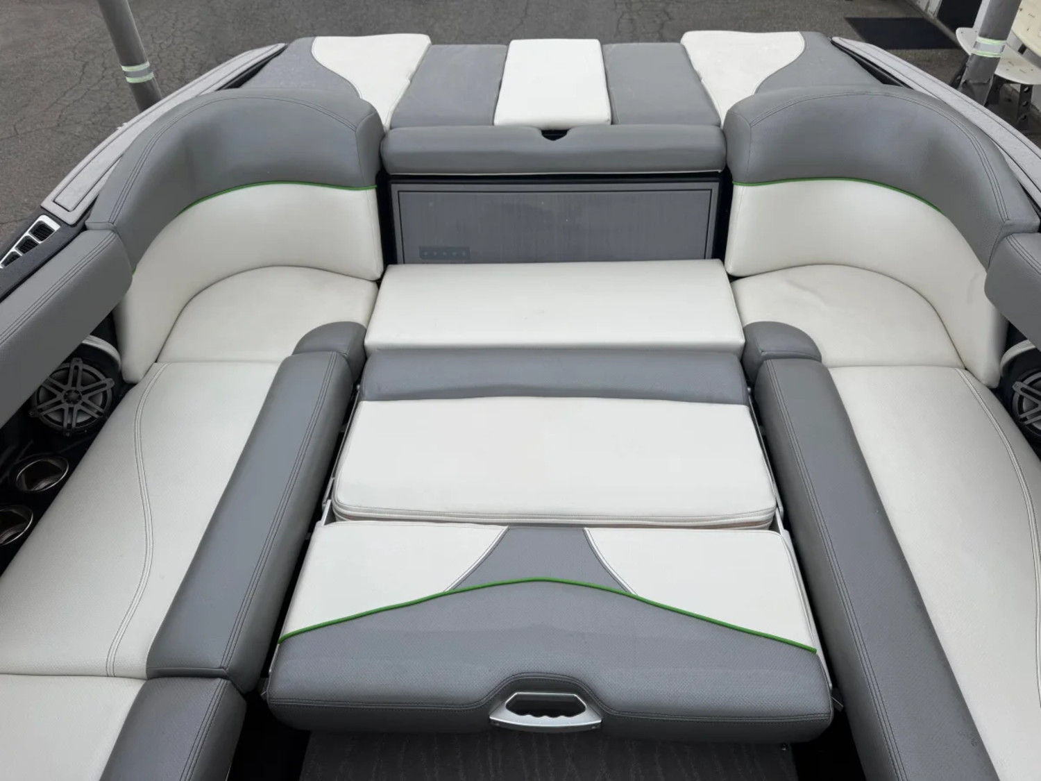2017 23 MasterCraft XT23 Bowrider