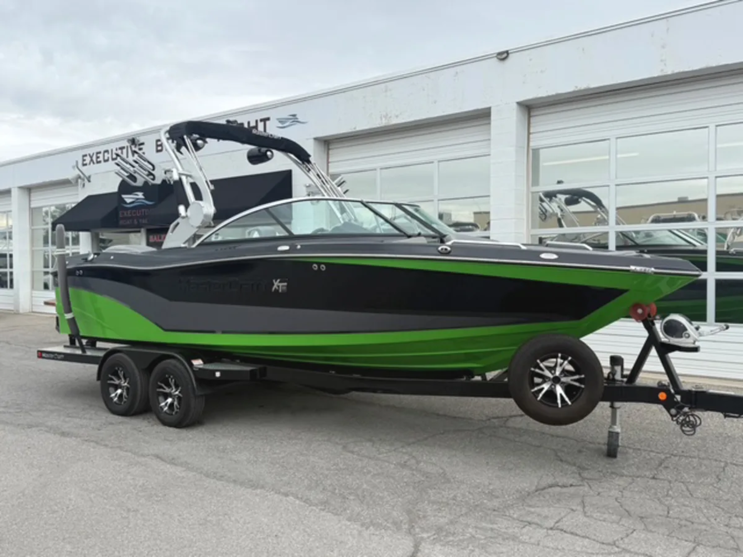 2017 23 MasterCraft XT23 Bowrider