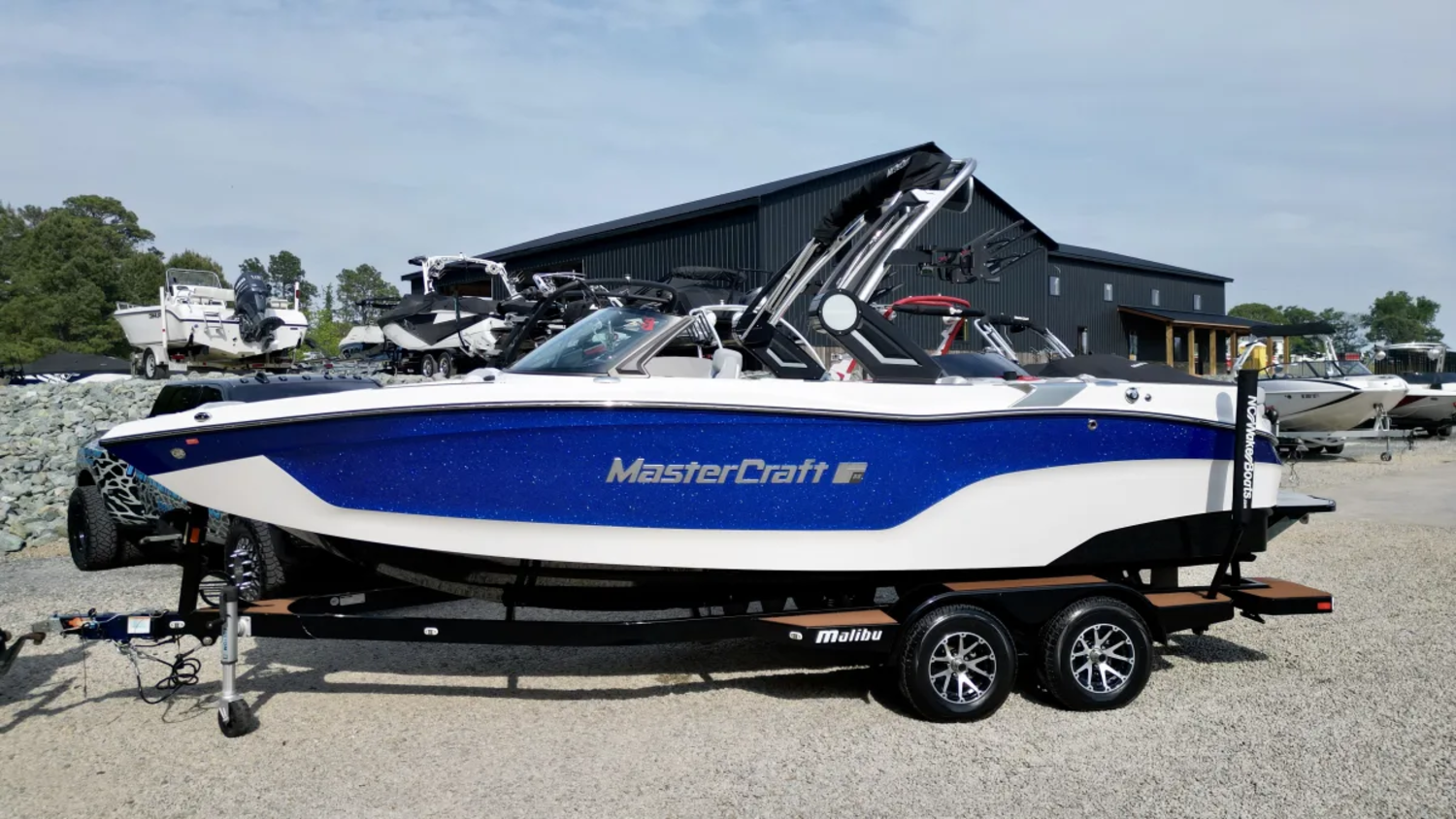 2023 Mastercraft XT23