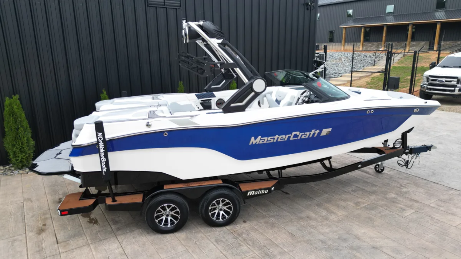 2023 Mastercraft XT23
