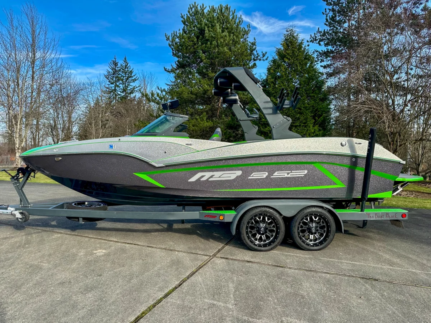 2021 MB Sports B52 23 Alpha 78 hours