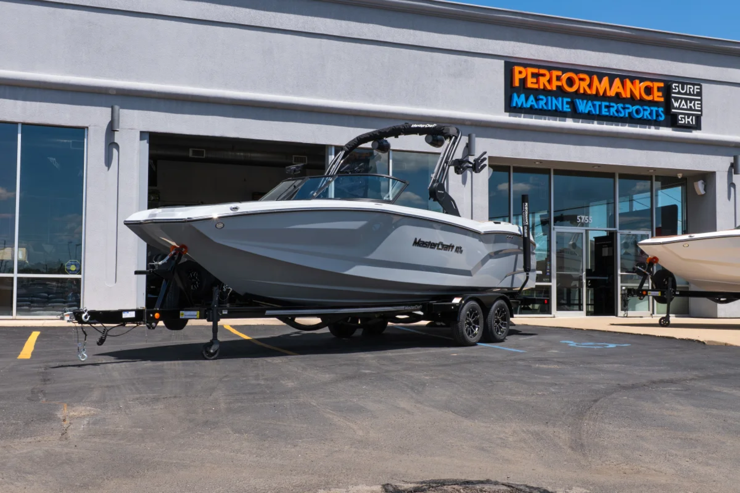 2026 MASTERCRAFT NXT24 STEALTH GREY & JET BLACK 