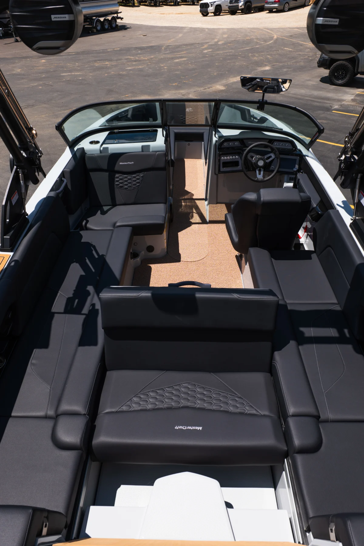 2026 MASTERCRAFT NXT24 STEALTH GREY & JET BLACK 