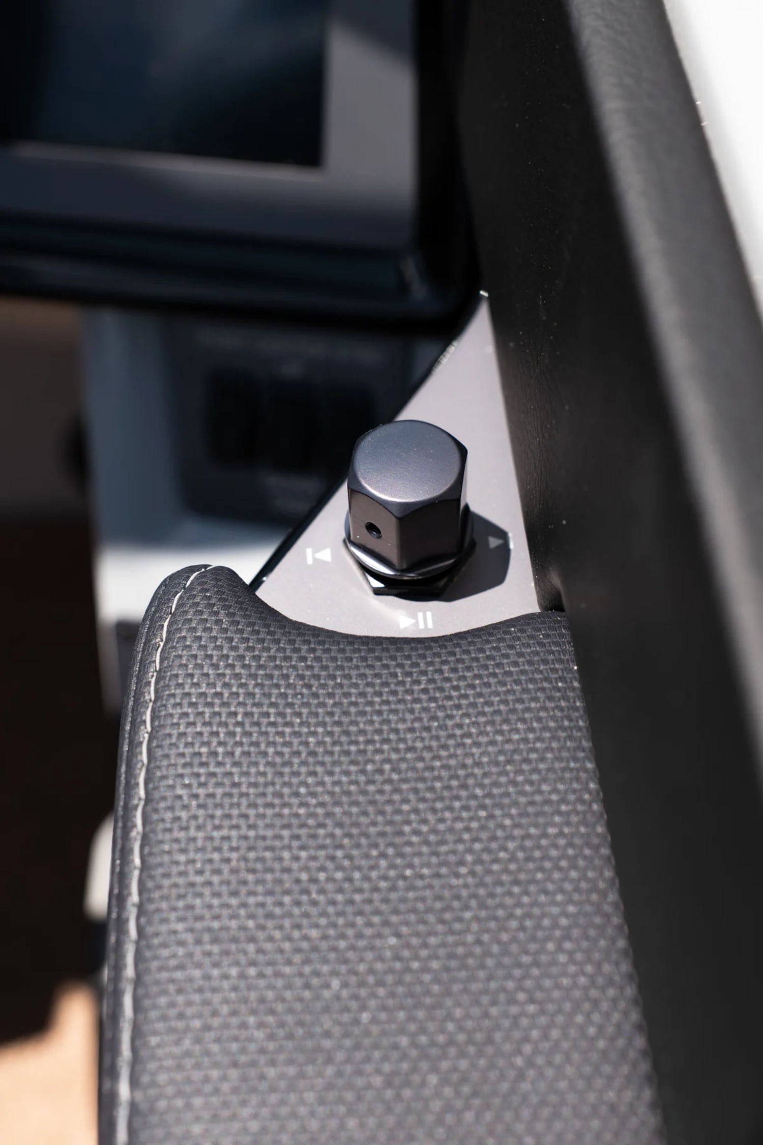 2026 MASTERCRAFT NXT24 STEALTH GREY & JET BLACK 