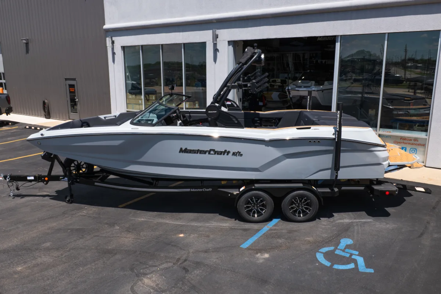 2026 MASTERCRAFT NXT24 STEALTH GREY & JET BLACK 