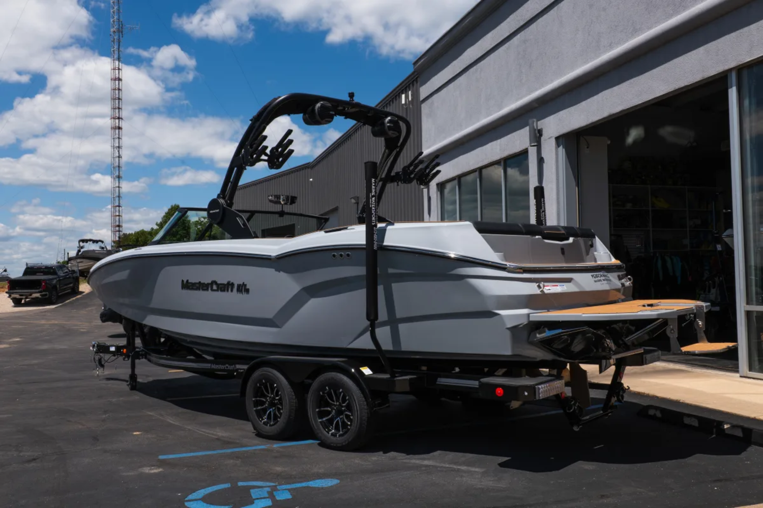 2026 MASTERCRAFT NXT24 STEALTH GREY & JET BLACK 