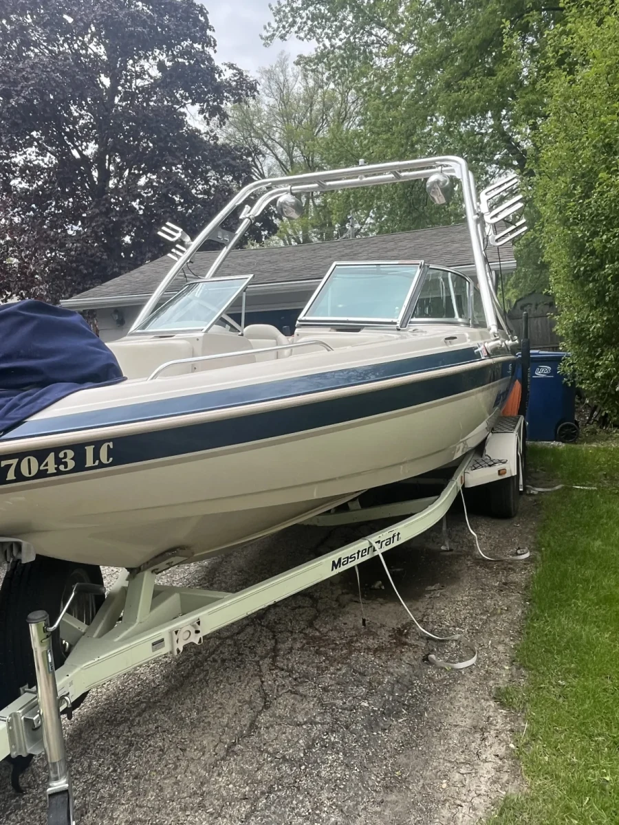 1999 Mastercraft Boats Maristar 230 for sale in Grayslake, Illinois
