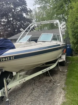 1999 Mastercraft Boats Maristar 230 for sale in Grayslake, Illinois