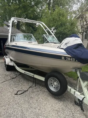 1999 Mastercraft Boats Maristar 230 for sale in Grayslake, Illinois