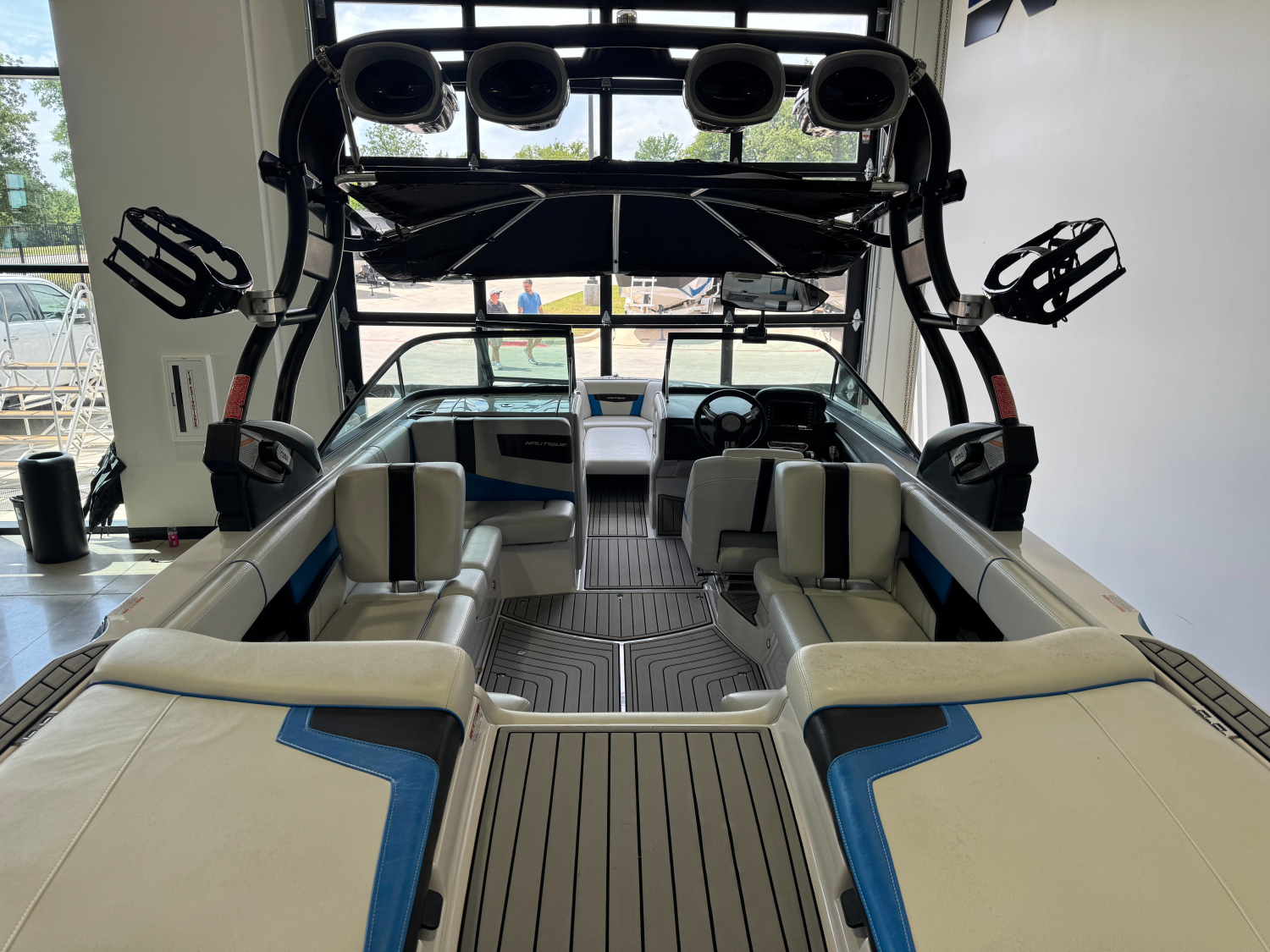 2014 Nautique Super Air Nautique 230