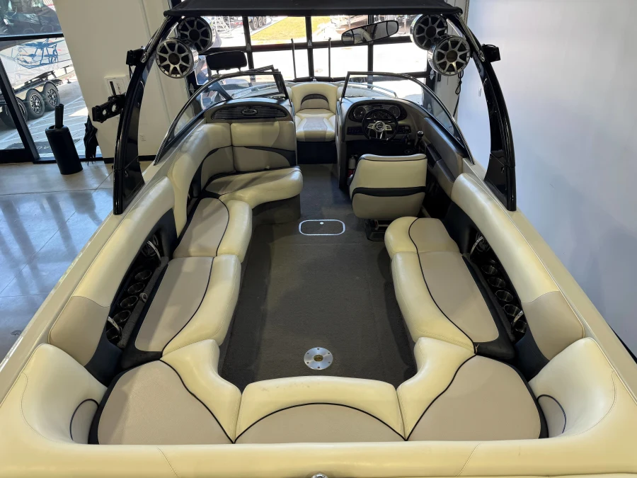 2006 Malibu Boats Wakesetter 247 LSV for sale in Lewisville, Texas