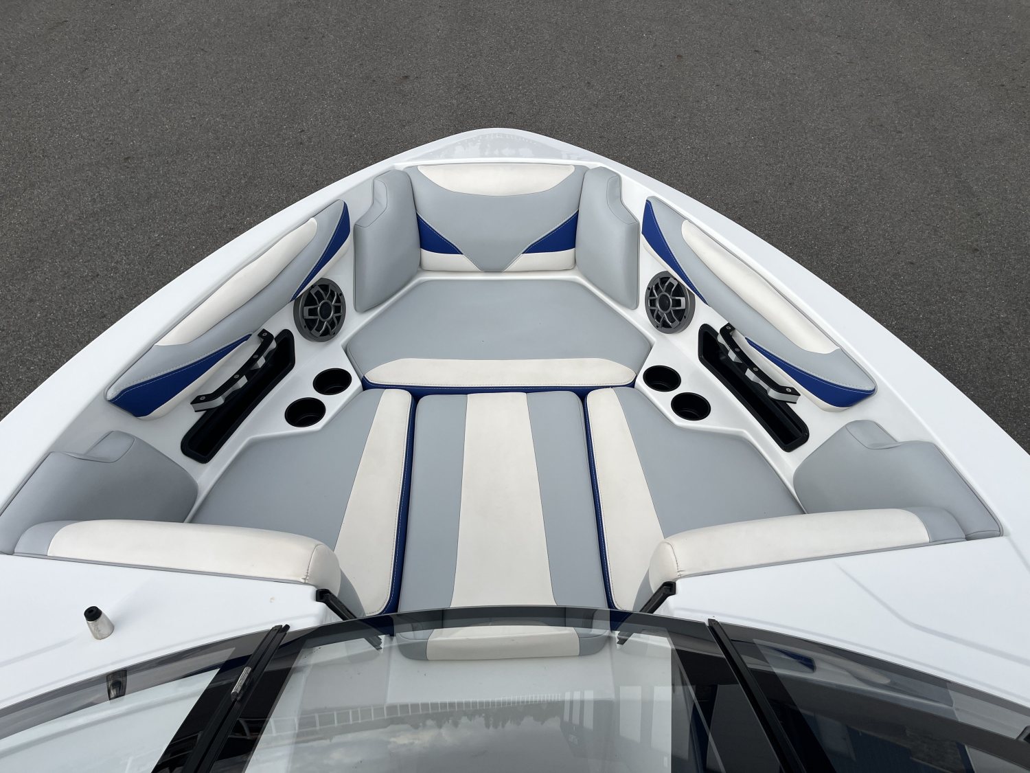 2019 Axis T22