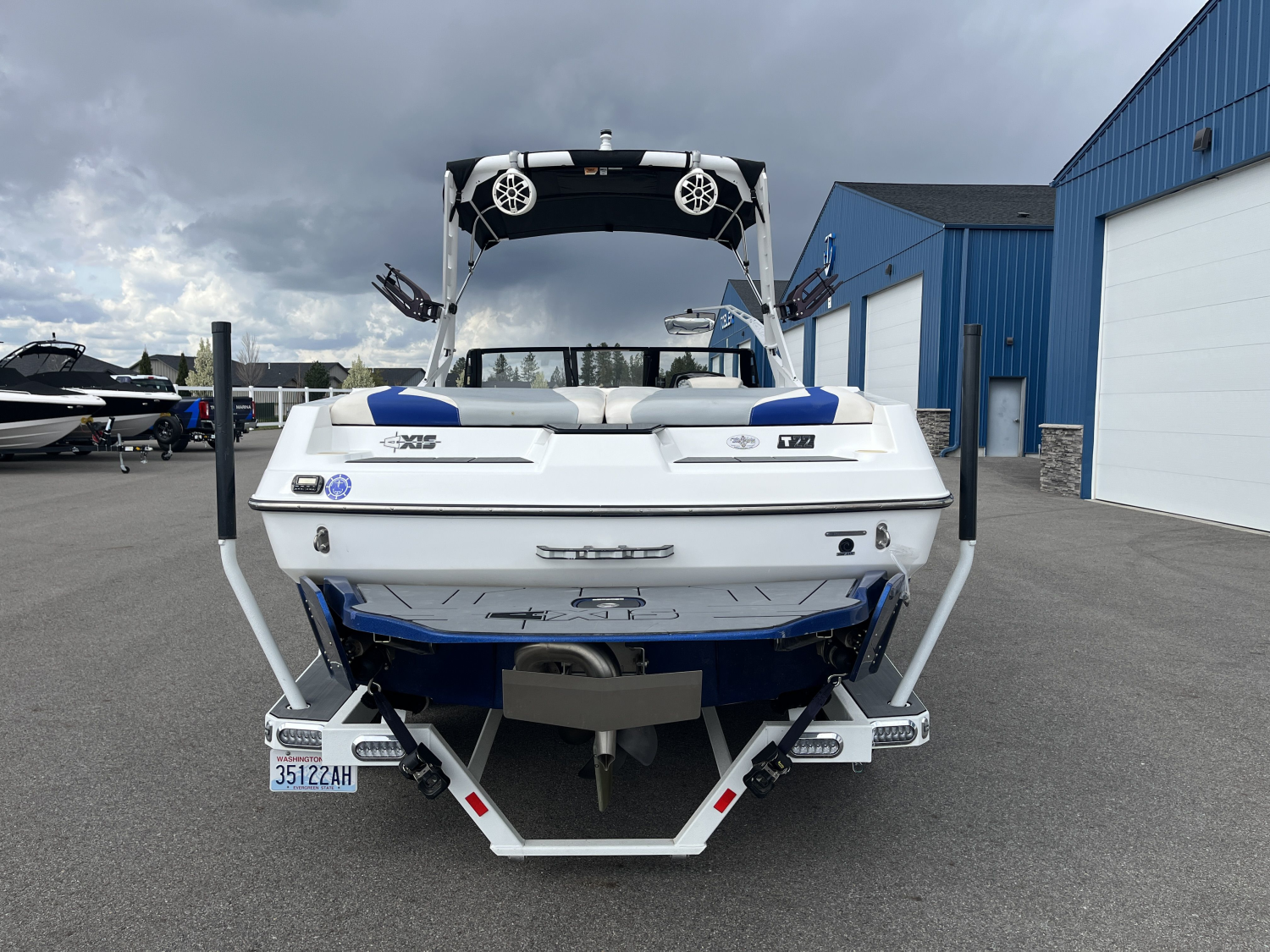 2019 Axis T22