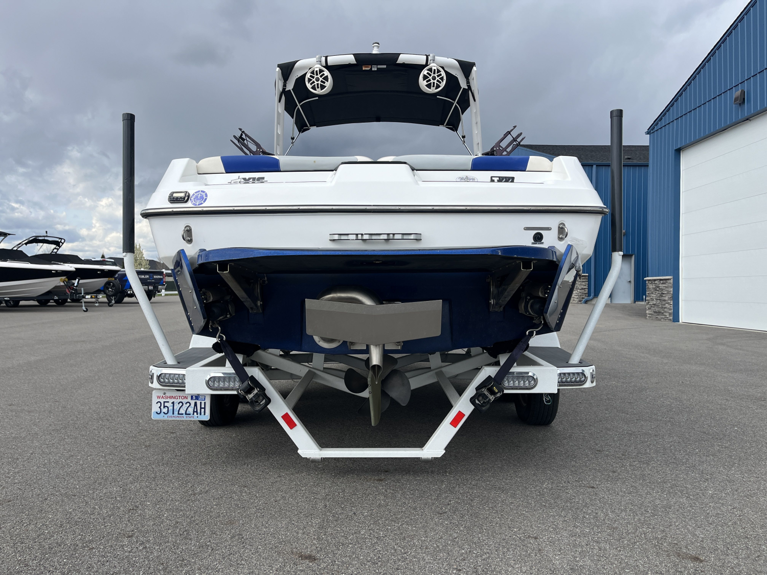 2019 Axis T22