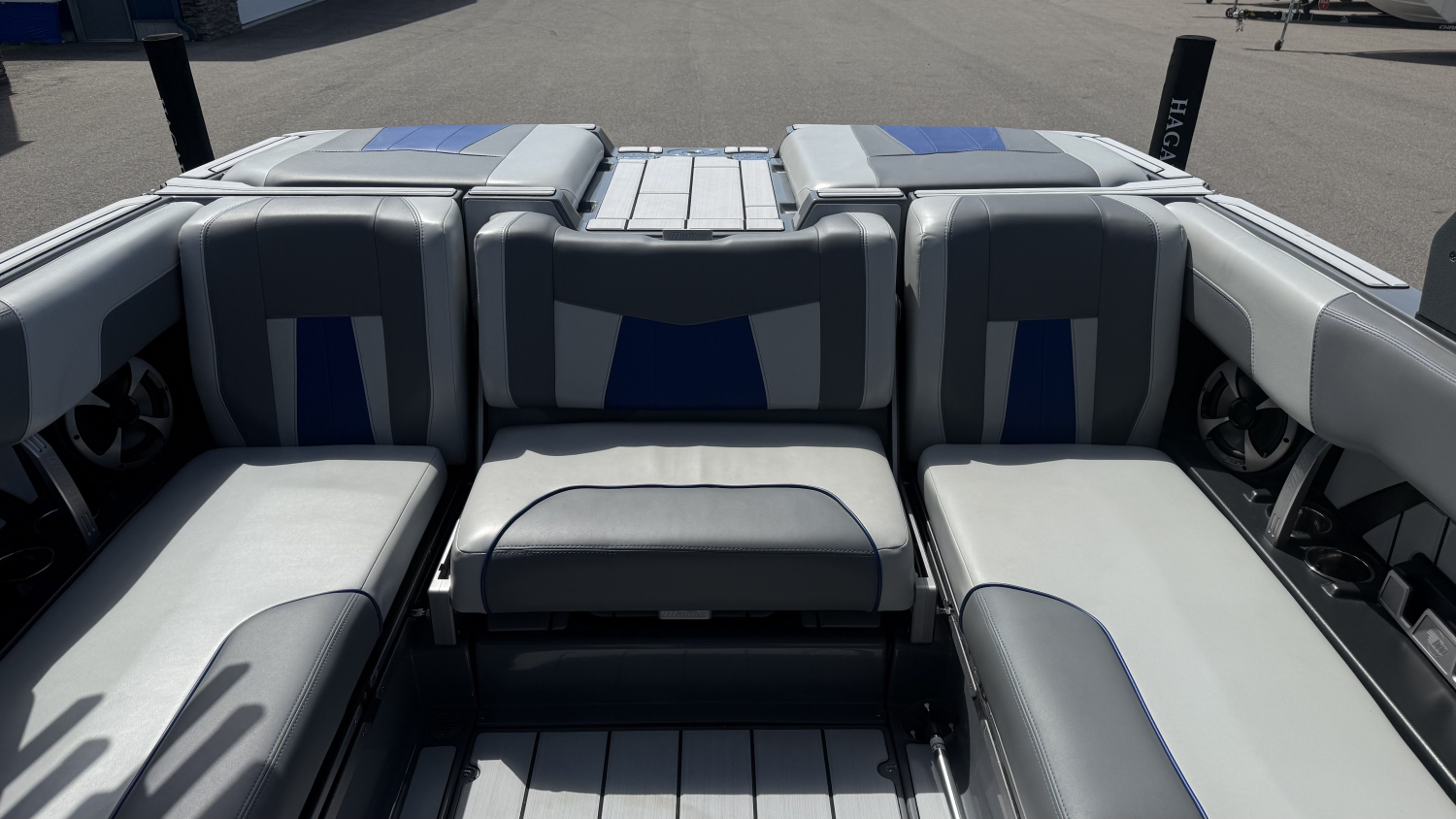 2020 Malibu 23 MXZ