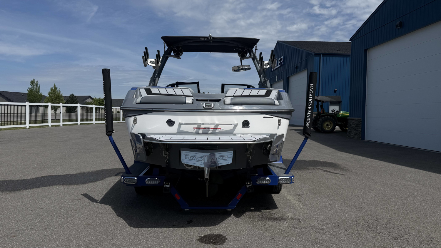 2020 Malibu 23 MXZ