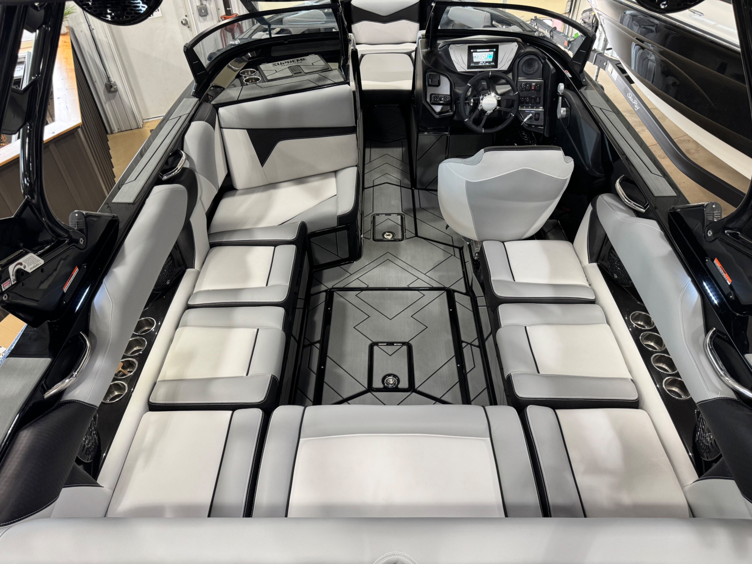 2026 Supreme S220