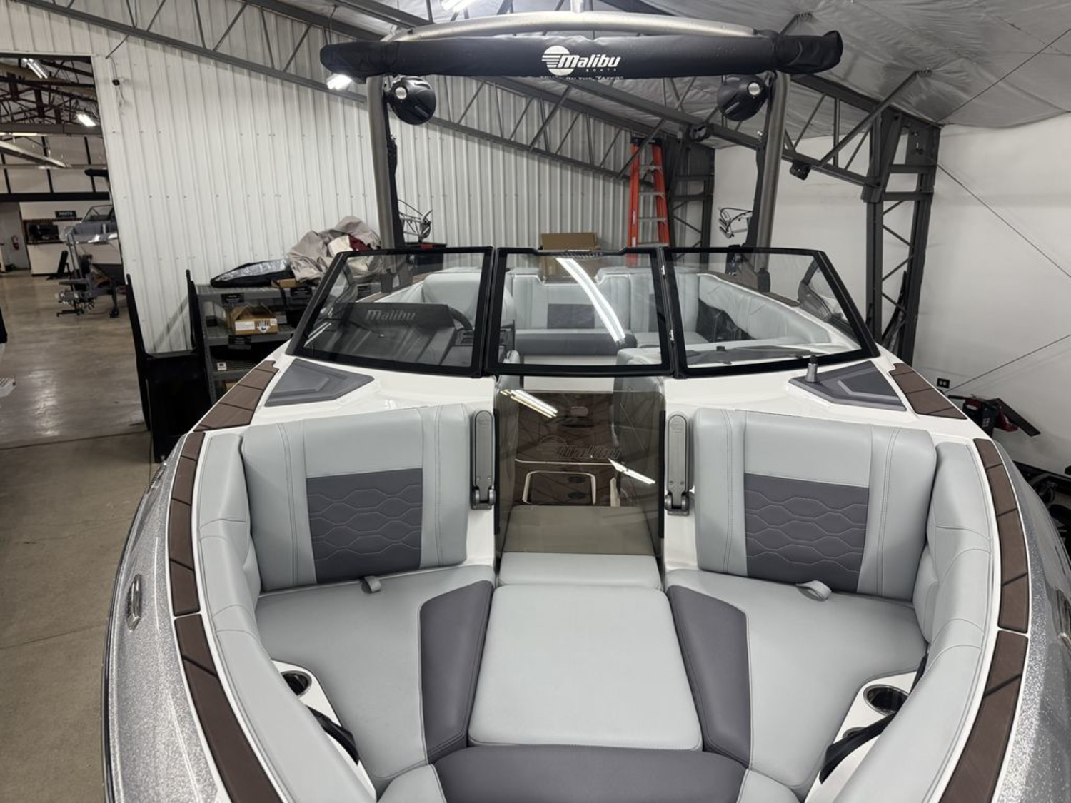 2026 Malibu Boats 23 LSV