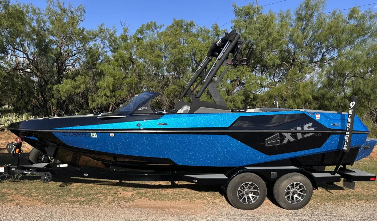 2021 Axis Boats T22