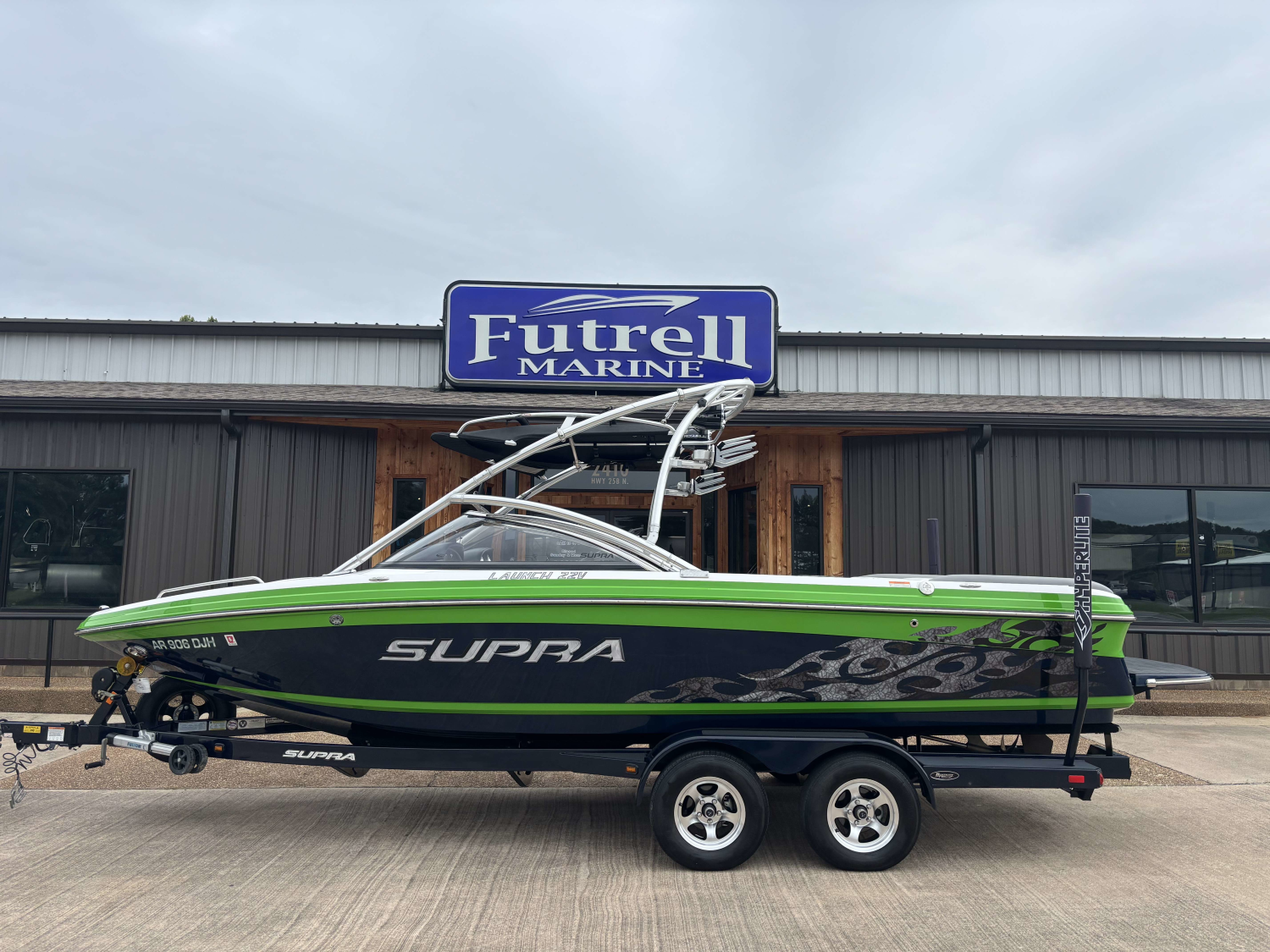 2010 Supra 22V Launch