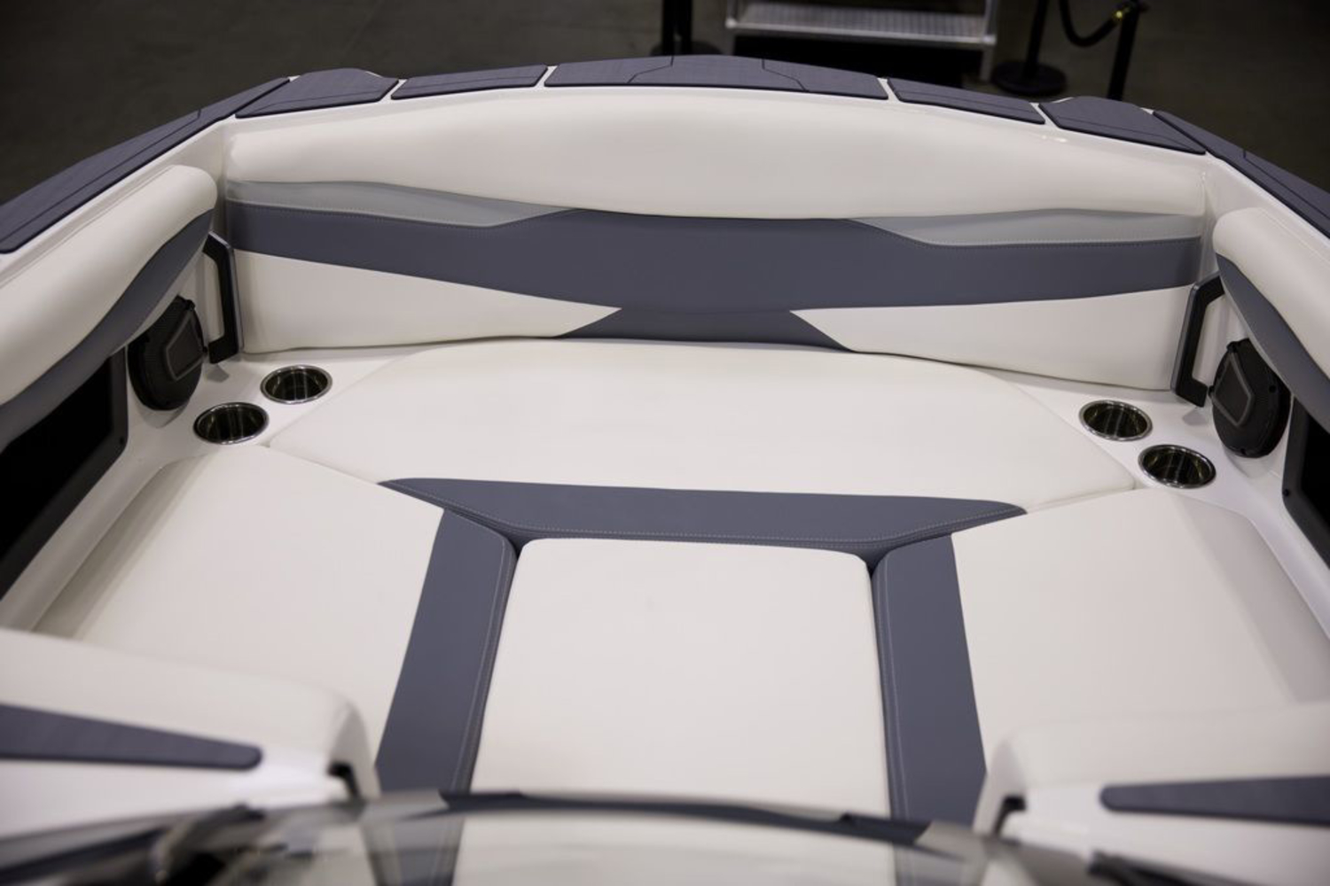 2025 Axis Wake Research A225