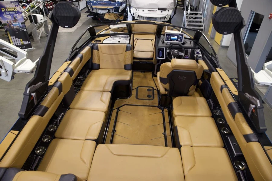 2023 Malibu Boats M220 for sale in DRAPER, Utah