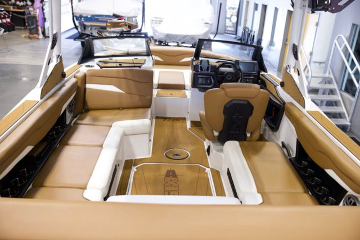 2023 Axis Wake Research T220