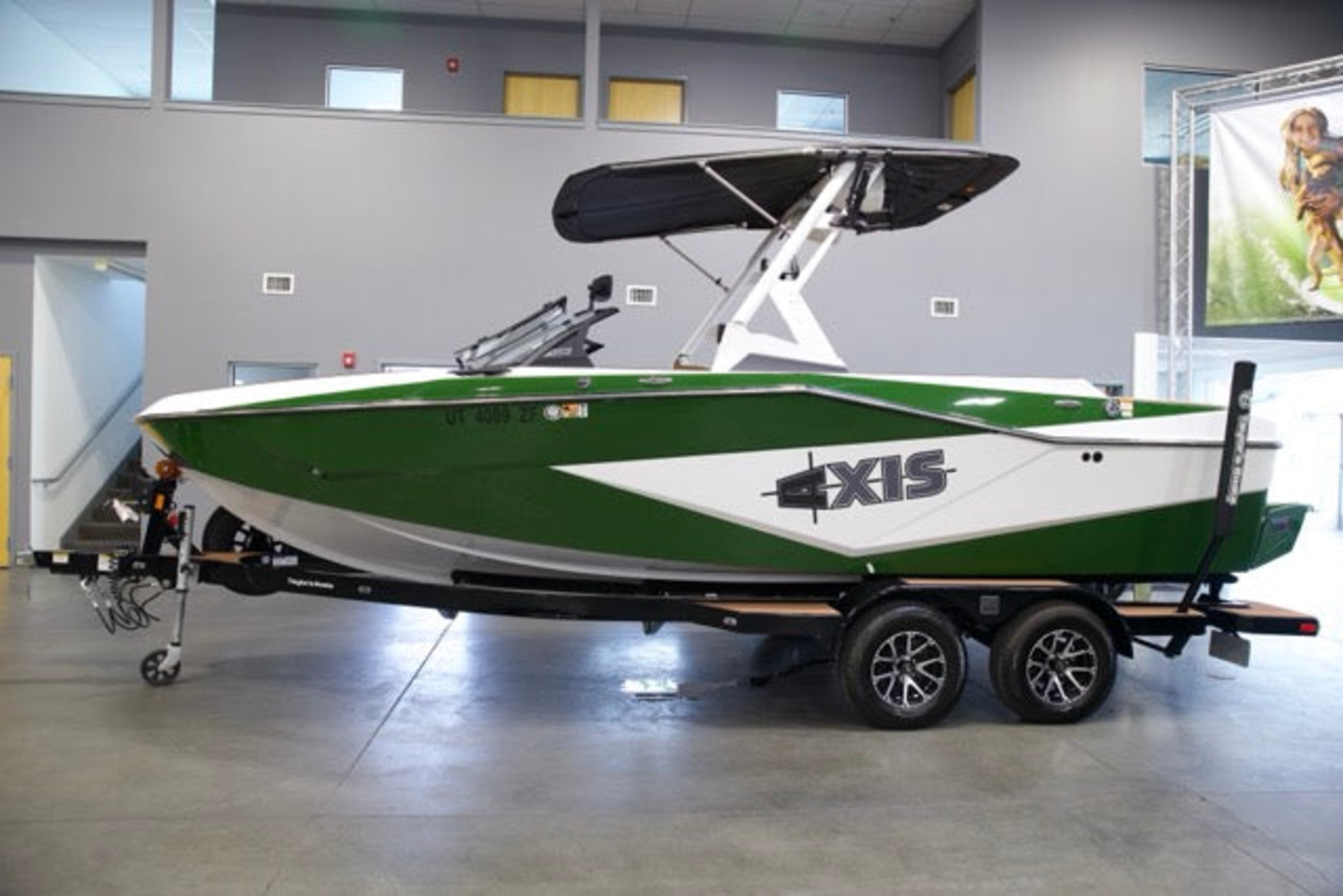 2023 Axis Wake Research T220