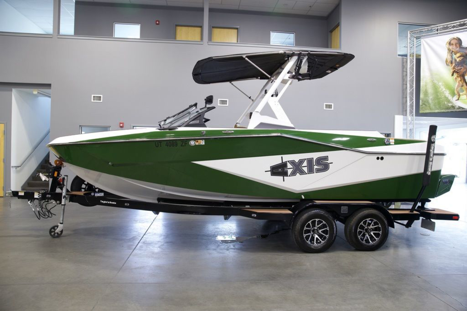 2023 Axis Wake Research T220