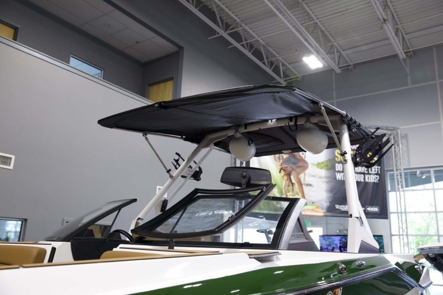 2023 Axis Wake Research T220