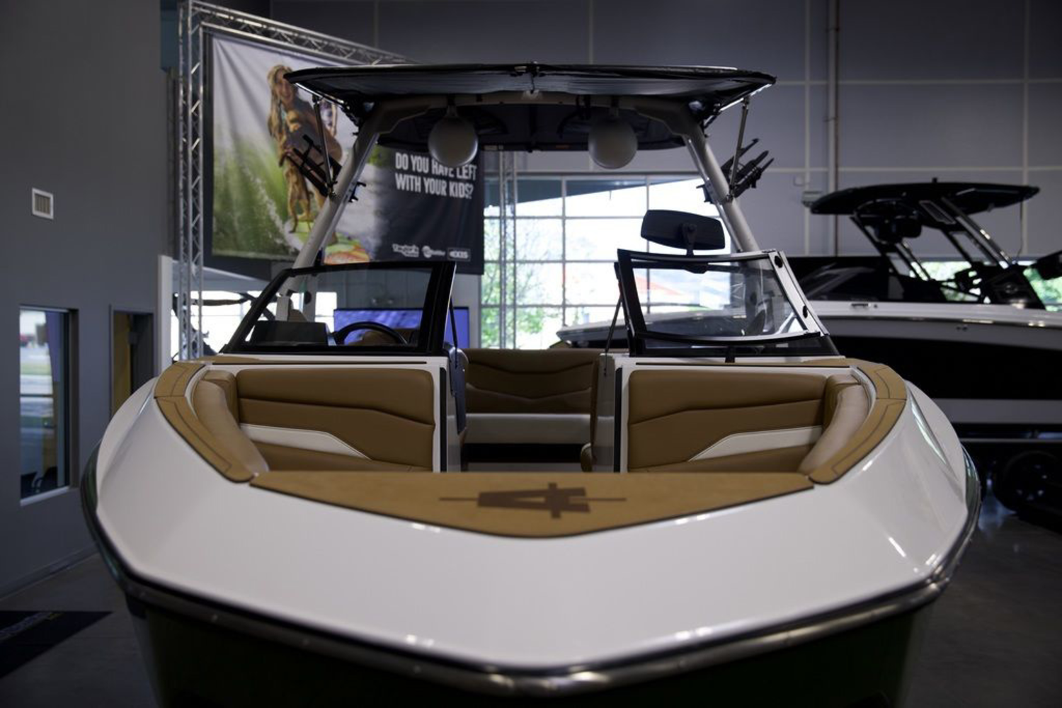 2023 Axis Wake Research T220