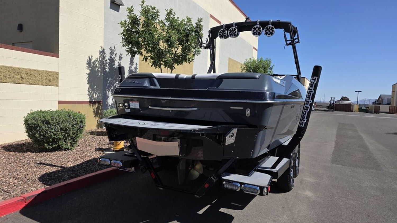 2018 Axis Wake Research T23