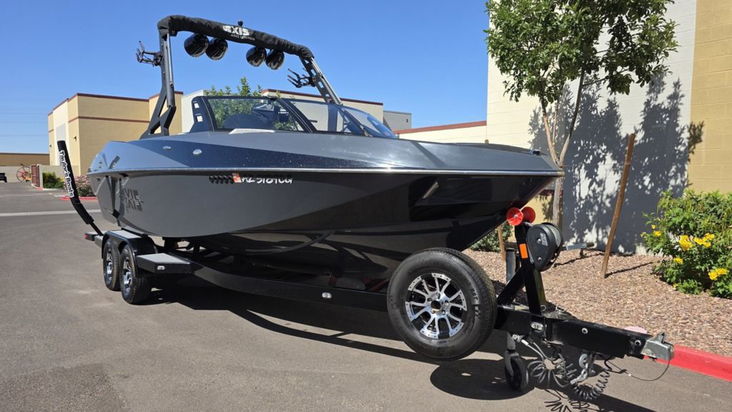 2018 Axis Wake Research T23